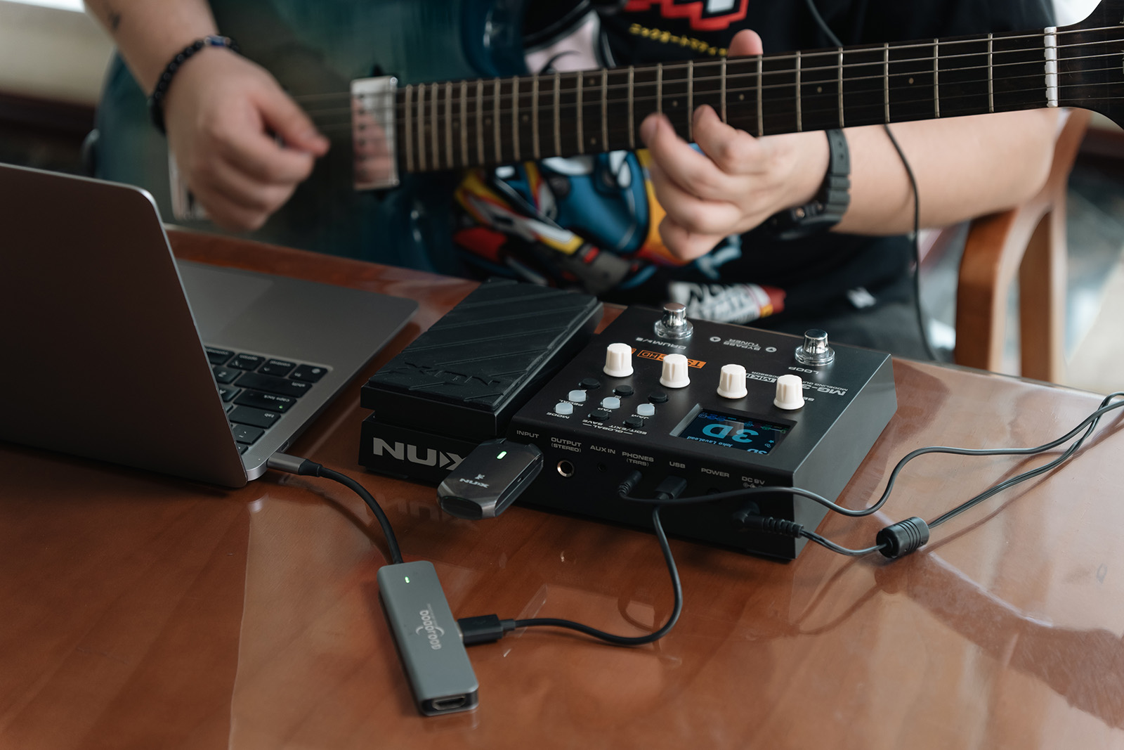 Nux Mg-300 Mk2 Multi-effects - Pedalera multiefectos para guitarra eléctrica - Variation 4