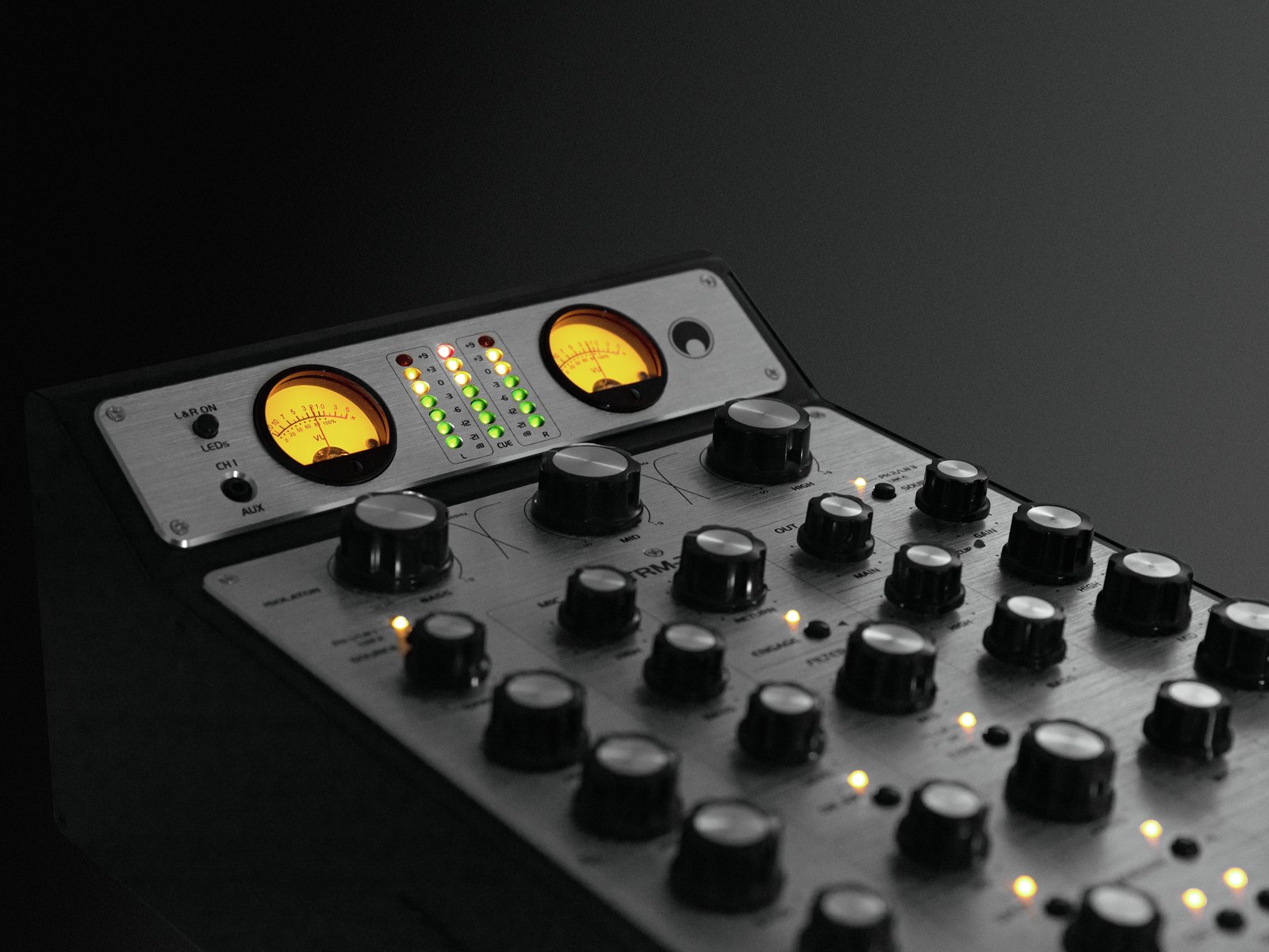 Omnitronic Trm-222 - Mixer DJ - Variation 5