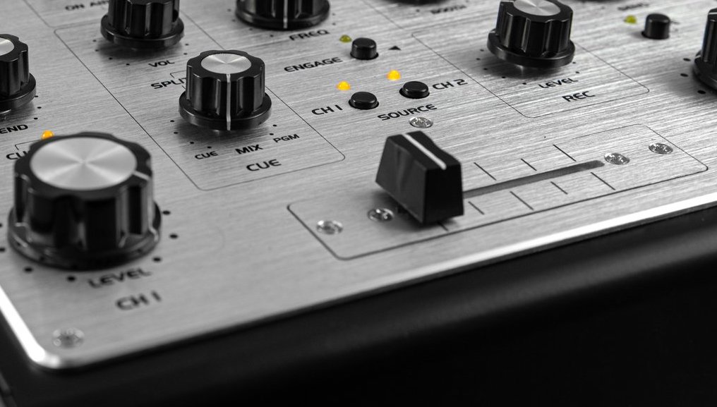 Omnitronic Trm-222 - Mixer DJ - Variation 8