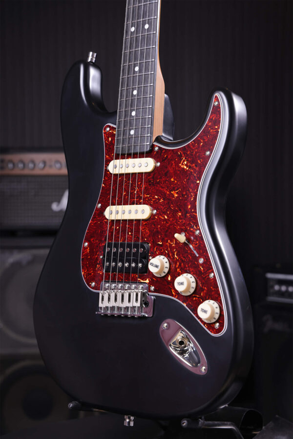 Patina Guitars Ps4 Bk Hss Trem Rw - Black - Guitarra eléctrica con forma de str. - Variation 2