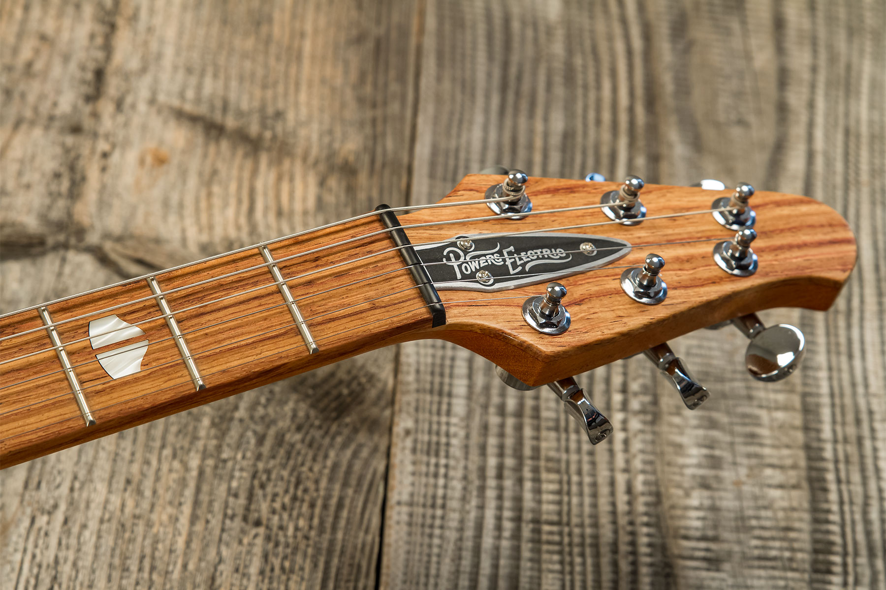 Powers Electric A-type 2s Ff42 Trem Mn #a393 - Onyx Green Metallic - Guitarra electrica retro rock - Variation 8