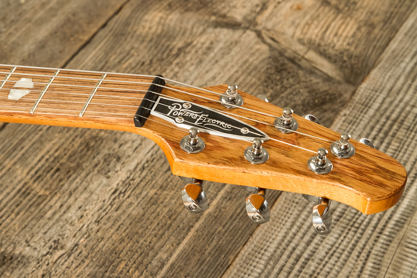 Powers Electric A-type Pf42 Vibrato 2s Trem Rw #a672 - Moonlight White - Guitarra electrica retro rock - Variation 11