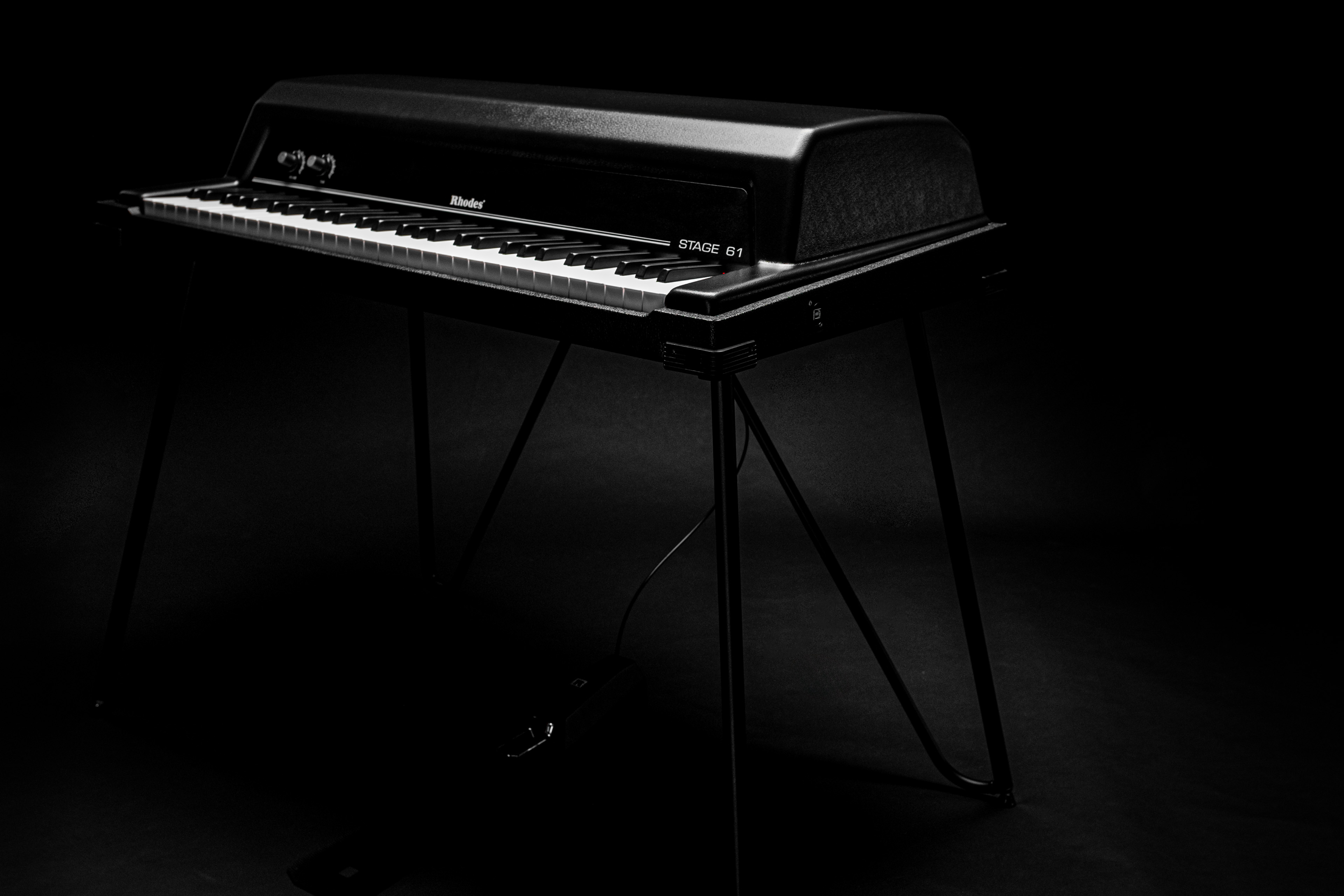 Rhodes Stage 61 - Teclado de escenario - Variation 5