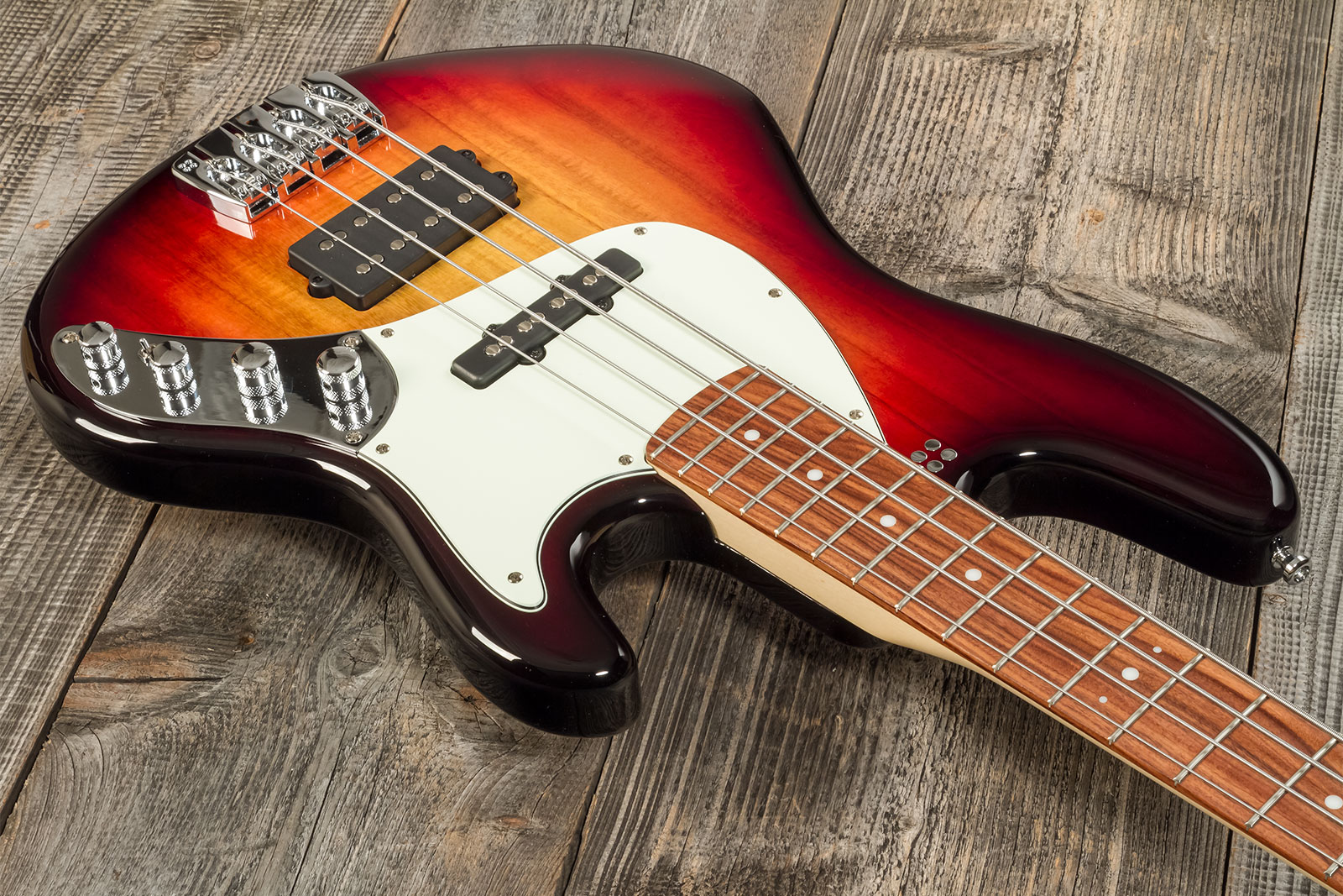 Sandberg California Tm4 Sl Superlight Ltd Active Pf - Ultra Soft Aged 3-tone Sunburst Gloss - Bajo eléctrico de cuerpo sólido - Variation 2