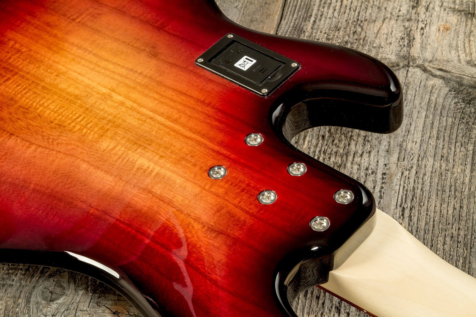 Sandberg California Tm4 Sl Superlight Ltd Active Pf - Ultra Soft Aged 3-tone Sunburst Gloss - Bajo eléctrico de cuerpo sólido - Variation 6