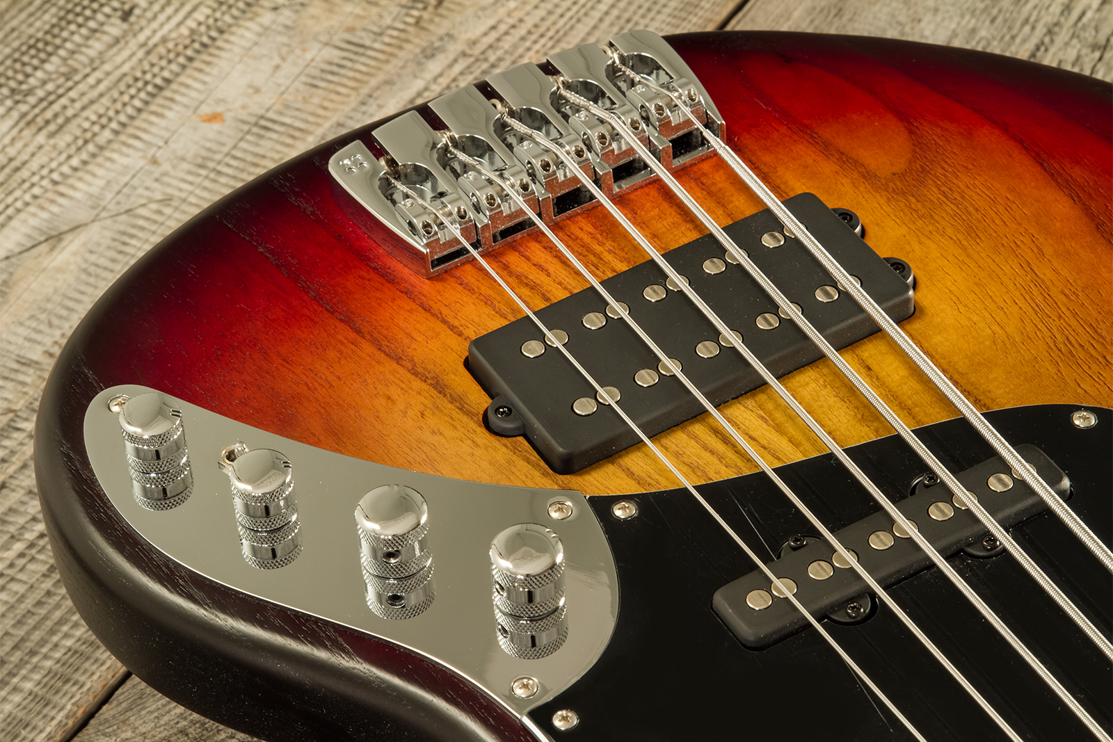 Sandberg California Tm5 Sl Superlight 5c All Active Mn - 3-tone Sunburst - Bajo eléctrico de cuerpo sólido - Variation 3