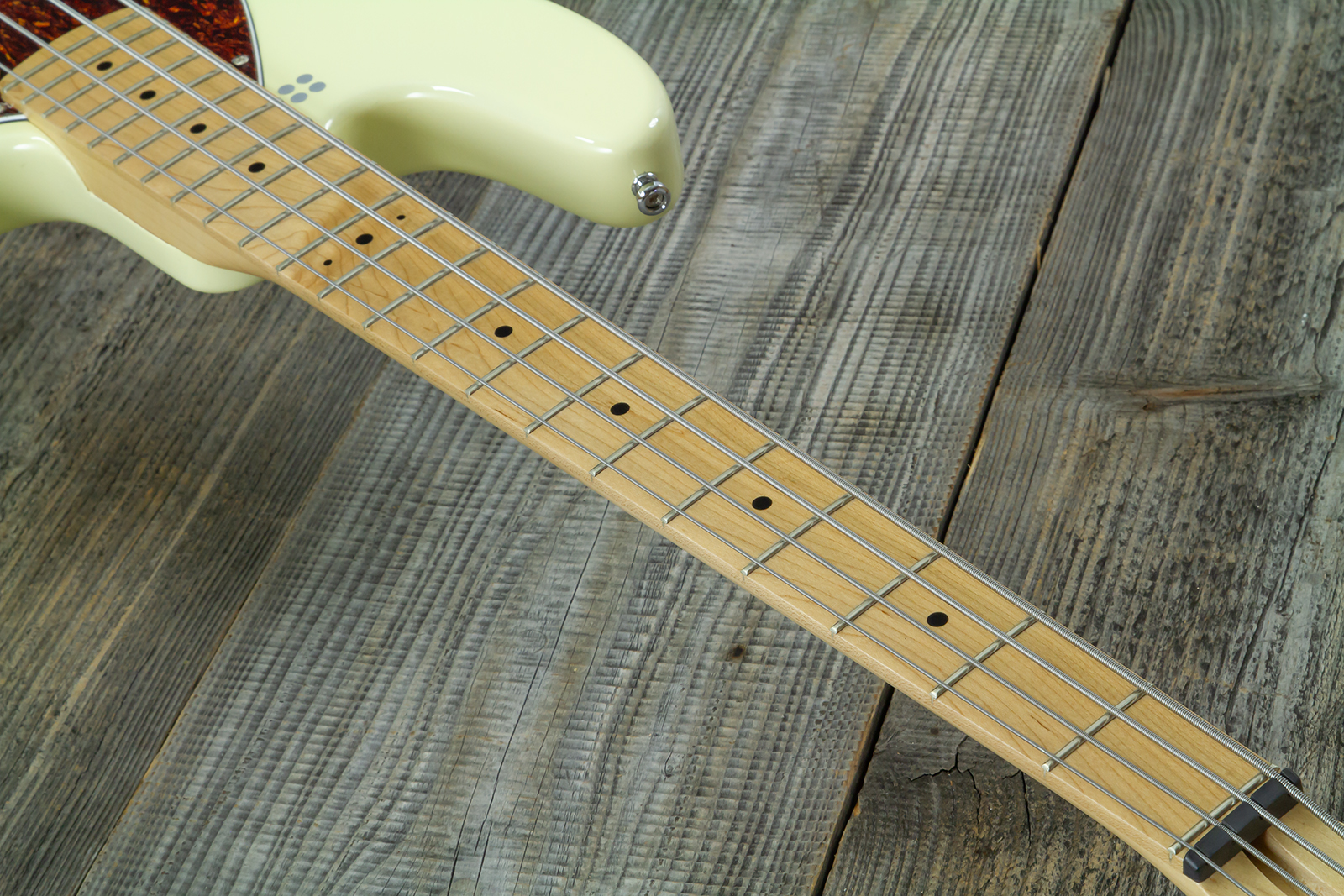 Sandberg California Tt Short Scale Active Mn - Highgloss Creme - Bajo eléctrico de cuerpo sólido - Variation 5