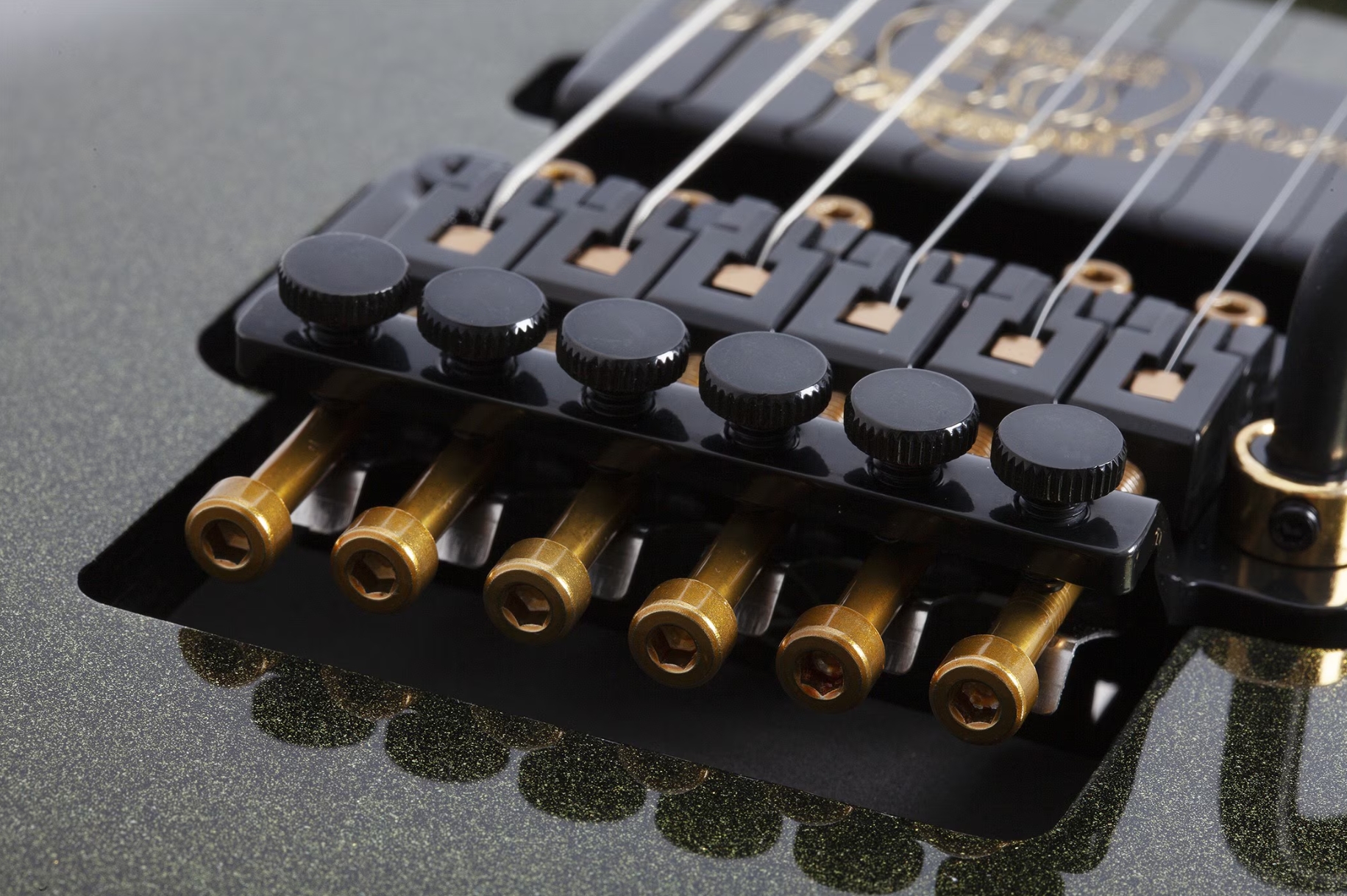 Schecter Avenger Fr-s 50th Ann. 2h Sustainiac Fr Eb - 50th Gold Burst - Guitarra electrica metalica - Variation 5