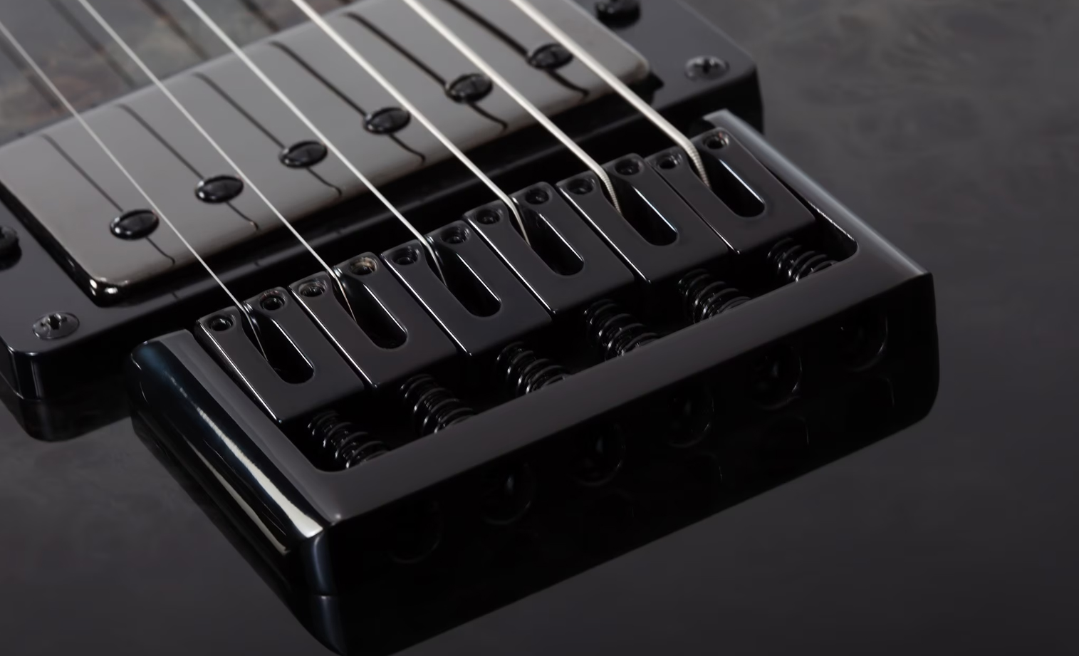Schecter C-1 Standard Lh Gaucher 2h Ht Rw - Black Fade Burst Burl - Guitarra eléctrica con forma de str. - Variation 2