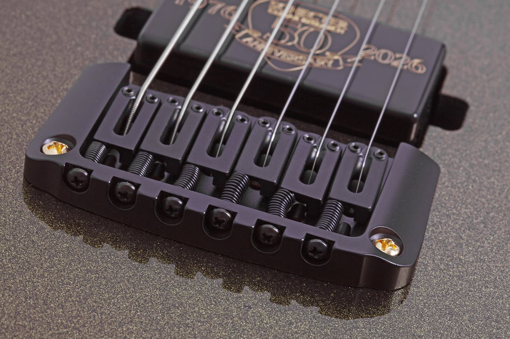 Schecter C1 50th Ann. Lh Gaucher 2h Ht Eb - Gold Burst - Guitarra electrica metalica - Variation 4