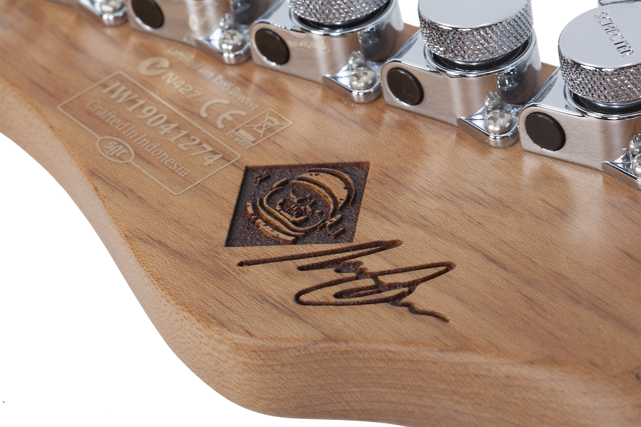 Schecter Nick Johnston Traditional Signature 3s Trem Eb - Atomic Coral - Guitarra eléctrica con forma de str. - Variation 5