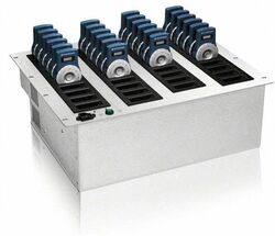 Base y pinza para micrófono Sennheiser L 2021-40
