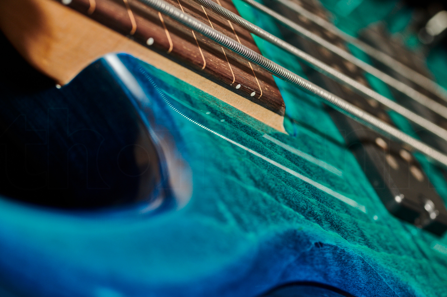 Sire Marcus Miller M5 Swamp Ash 5st Fl Fretless Active Eb - Transparent Blue - Bajo eléctrico de cuerpo sólido - Variation 2