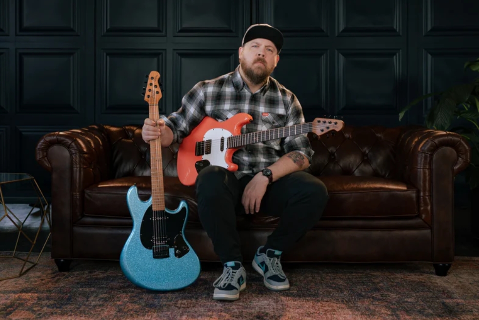 Sterling By Musicman Fluff Signature 2h Ht Mn - Amana Boat Blue - Guitarra eléctrica con forma de str. - Variation 1