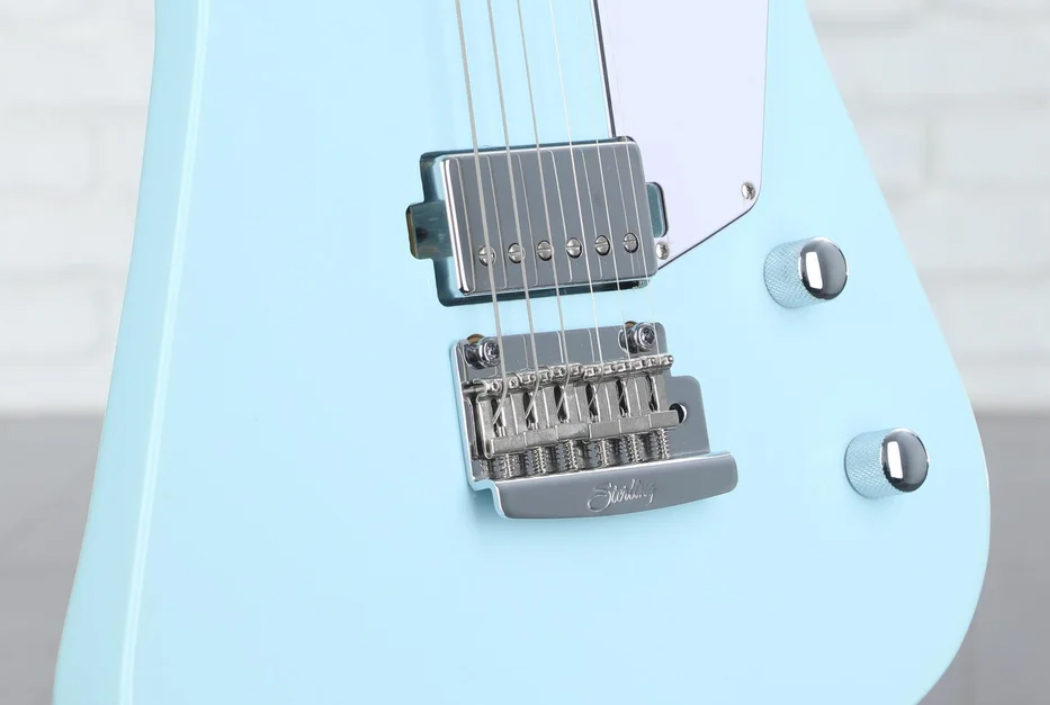 Sterling By Musicman Omar Rodriguez Lopez Mariposa Signature 2h Trem Rw - Daphne Blue - Guitarra electrica retro rock - Variation 2