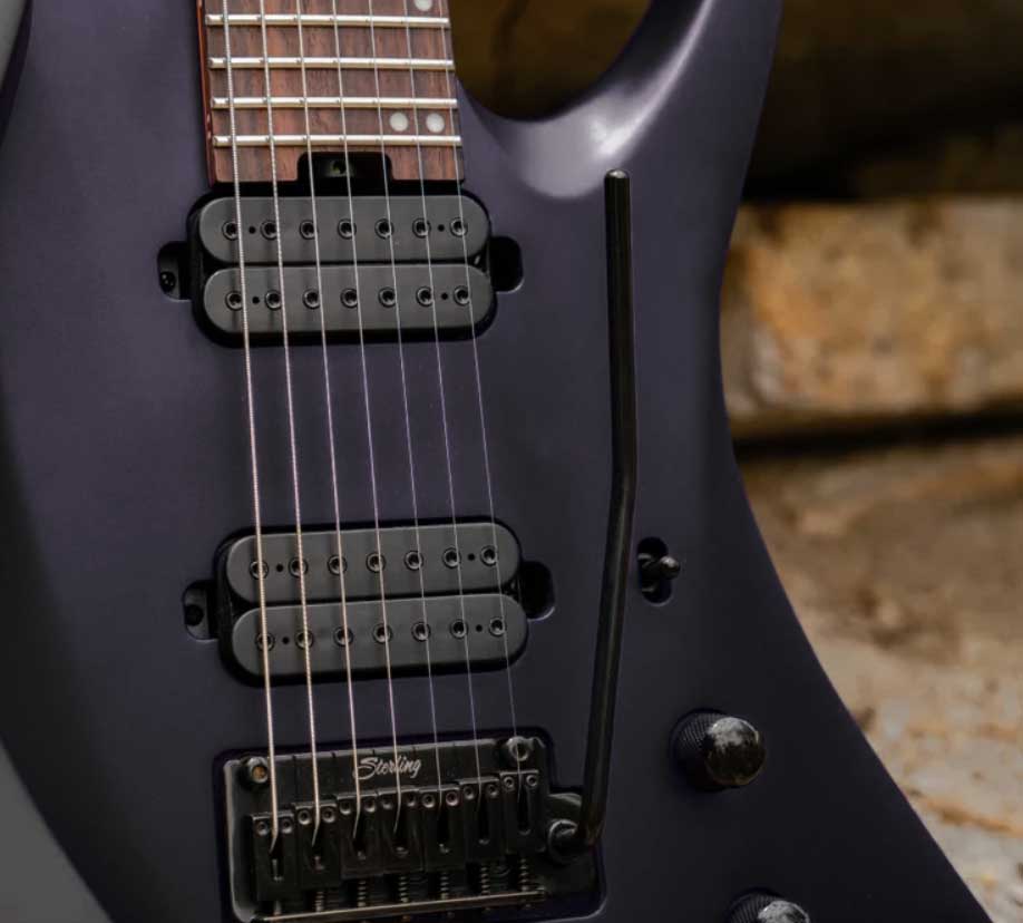 Sterling By Musicman Tosin Abasi Kaizen 7c Signature 2h Trem Rw - Stealth Black - Guitarra eléctrica de autor - Variation 1