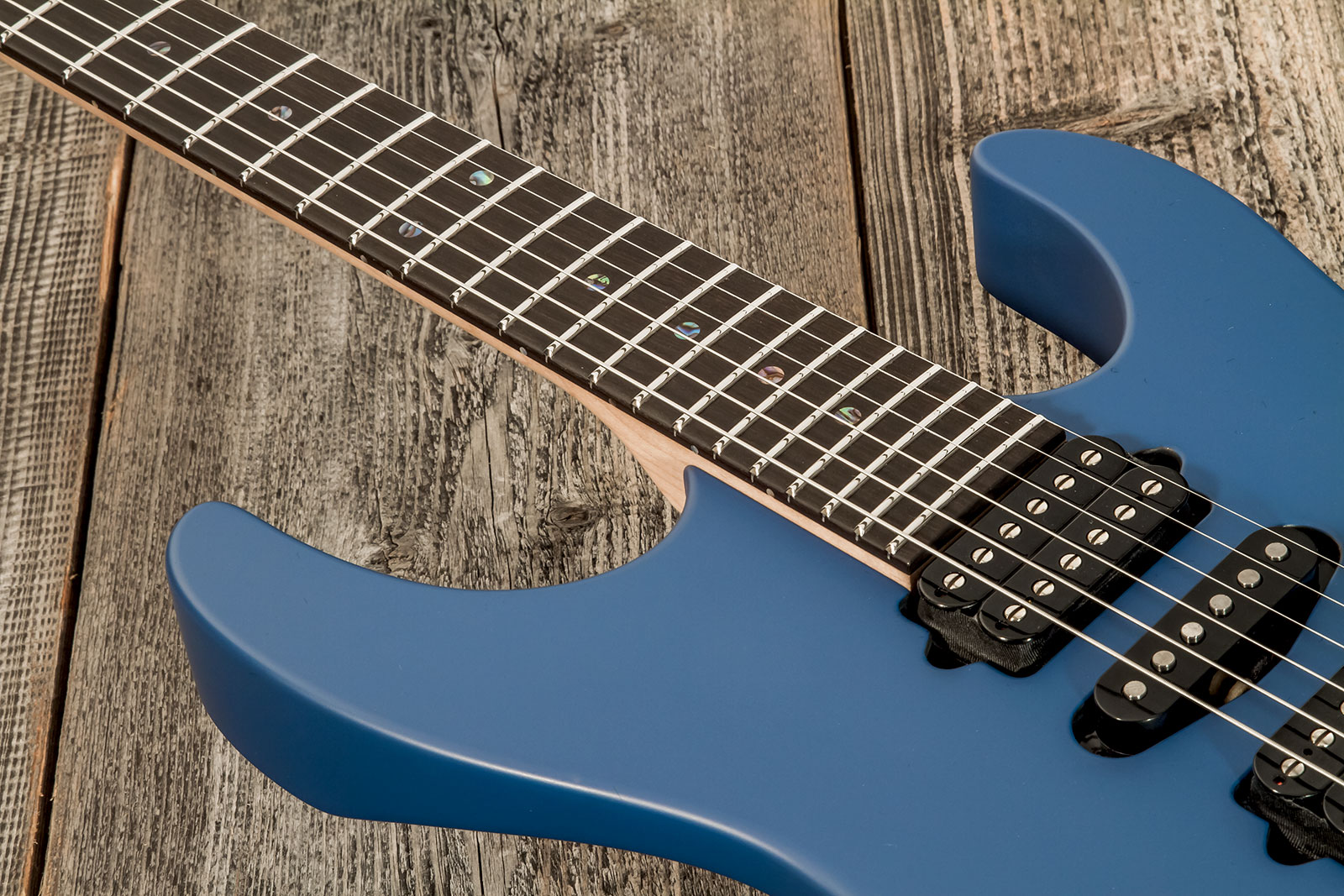 Suhr Modern Terra Ltd 01-ltd-0014 Hsh Trem Eb #72766 - Deep Sea Blue Satin - Guitarra eléctrica con forma de str. - Variation 3