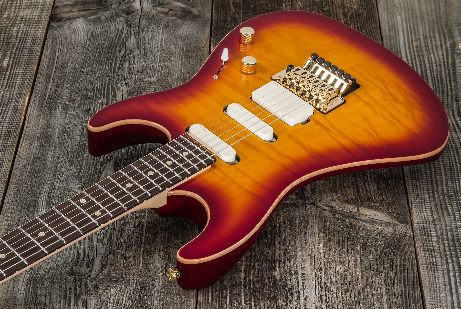 Suhr Standard Legacy 01-ltd-0030 Hss Emg Fr Rw #70282 - Aged Cherry Burst - Guitarra eléctrica con forma de str. - Variation 2