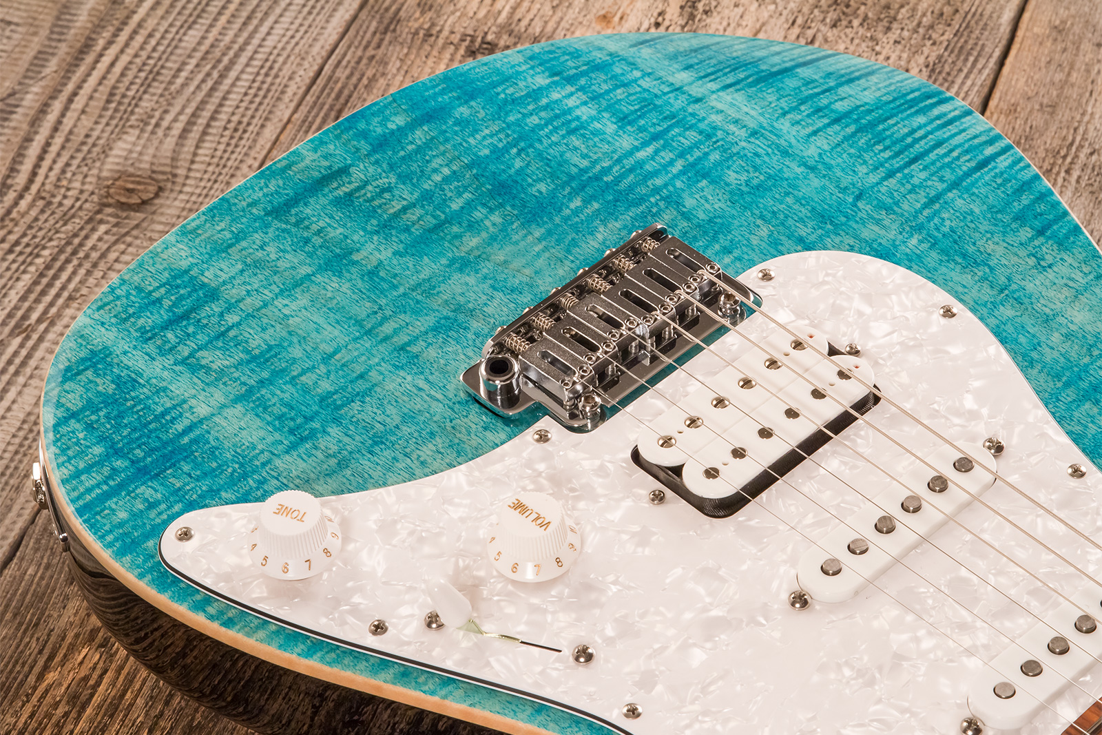 Suhr Standard Plus 01-stp-0042 Usa Hss Trem Pf #75671 - Bahama Blue - Guitarra eléctrica con forma de str. - Variation 5