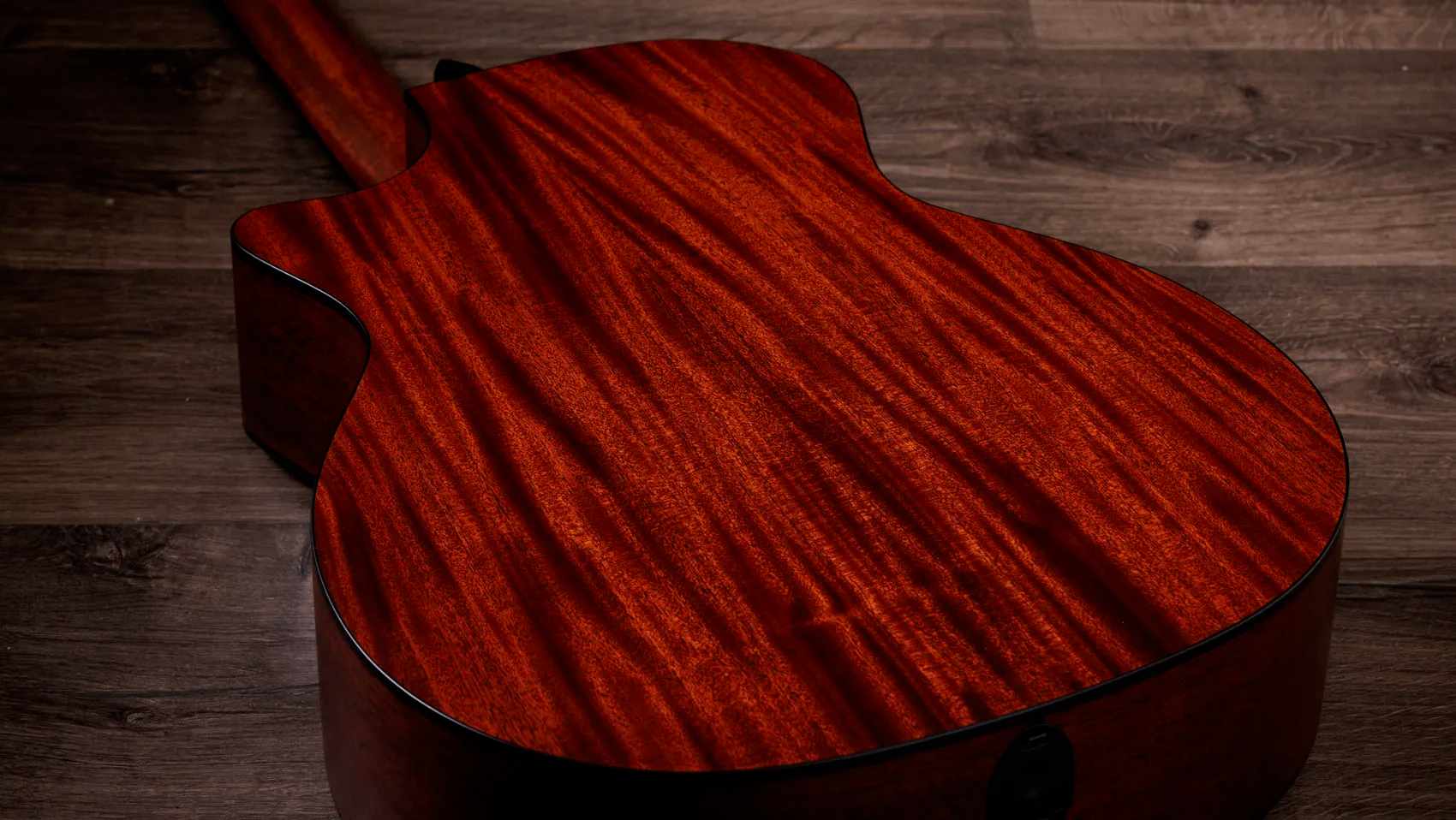 Taylor 324ce Baritone 8 Ltd Grand Auditorium Cw 8c Tout Acajou Eb Es2 - Shaded Edgeburst Top Satin - Guitarra folk - Variation 4