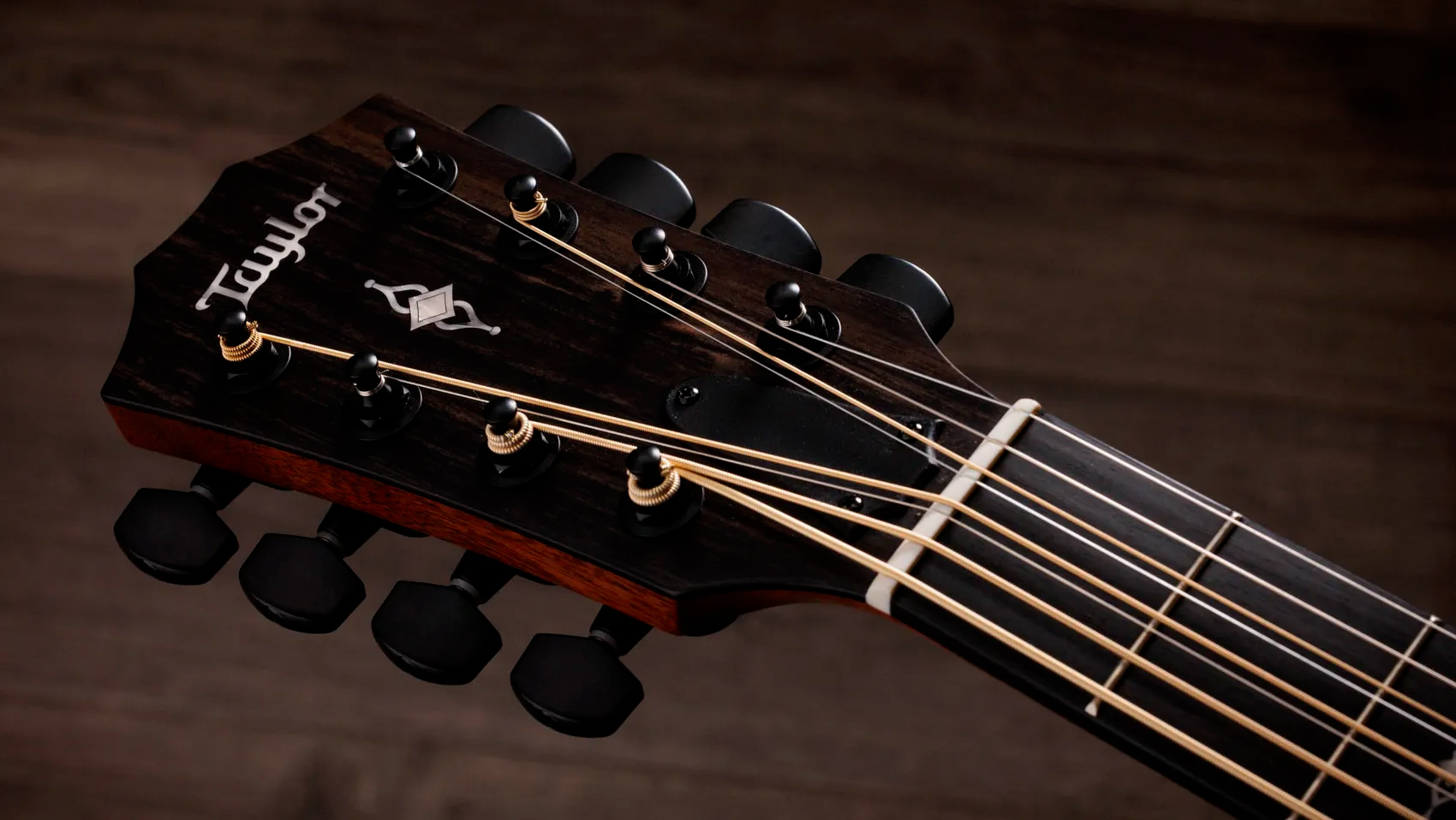Taylor 324ce Baritone 8 Ltd Grand Auditorium Cw 8c Tout Acajou Eb Es2 - Shaded Edgeburst Top Satin - Guitarra folk - Variation 6