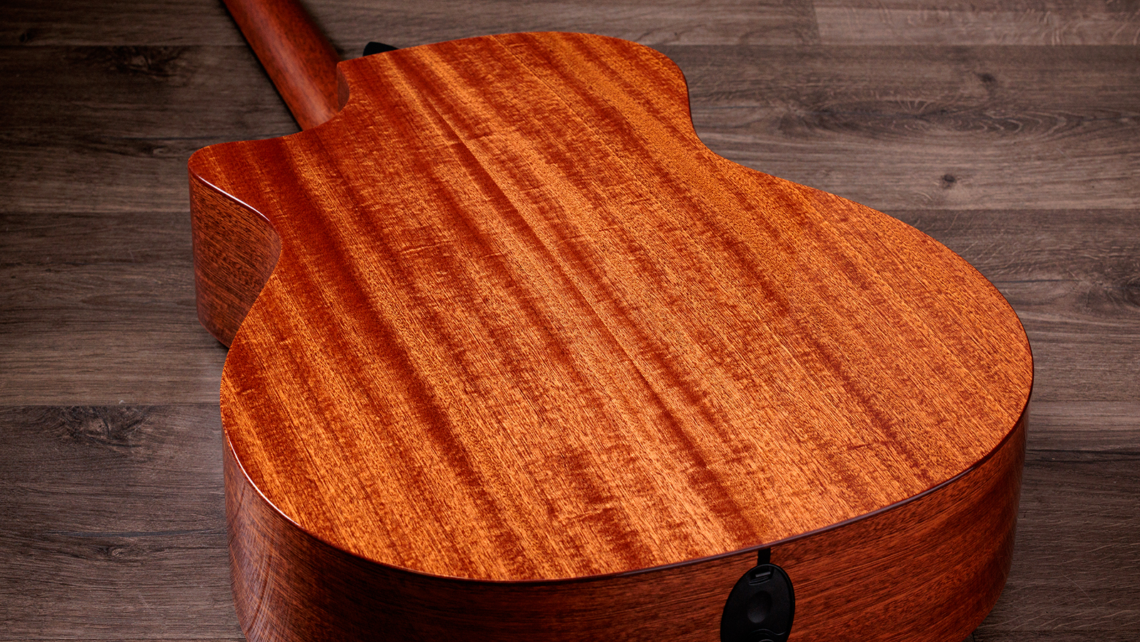 Taylor 324ce Studio Special Edition Next Gen. Grand Auditorium Cw Tout Acajou Eb Claria - Gloss Shaded Edgeburst Top - Guitarra folk - Variation 5