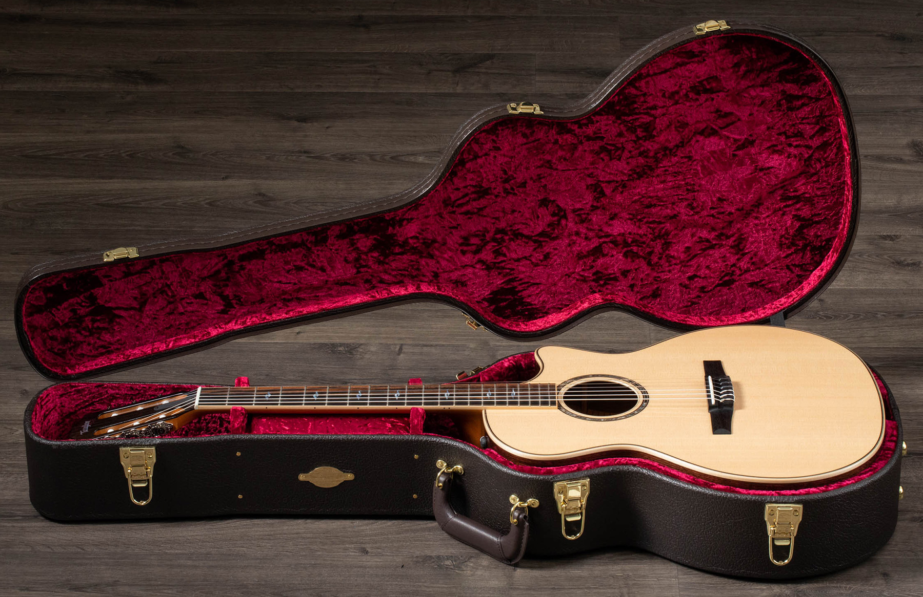 Taylor Guitare Classique Format 4/4 - Electro-acoustique - Guitarra clásica 4/4 - Variation 8