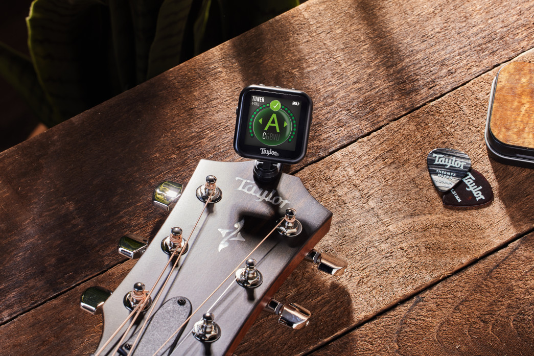 Taylor Beacon Clip-on Digital 5-way Accessory Black - Afinador de guitarra - Variation 19