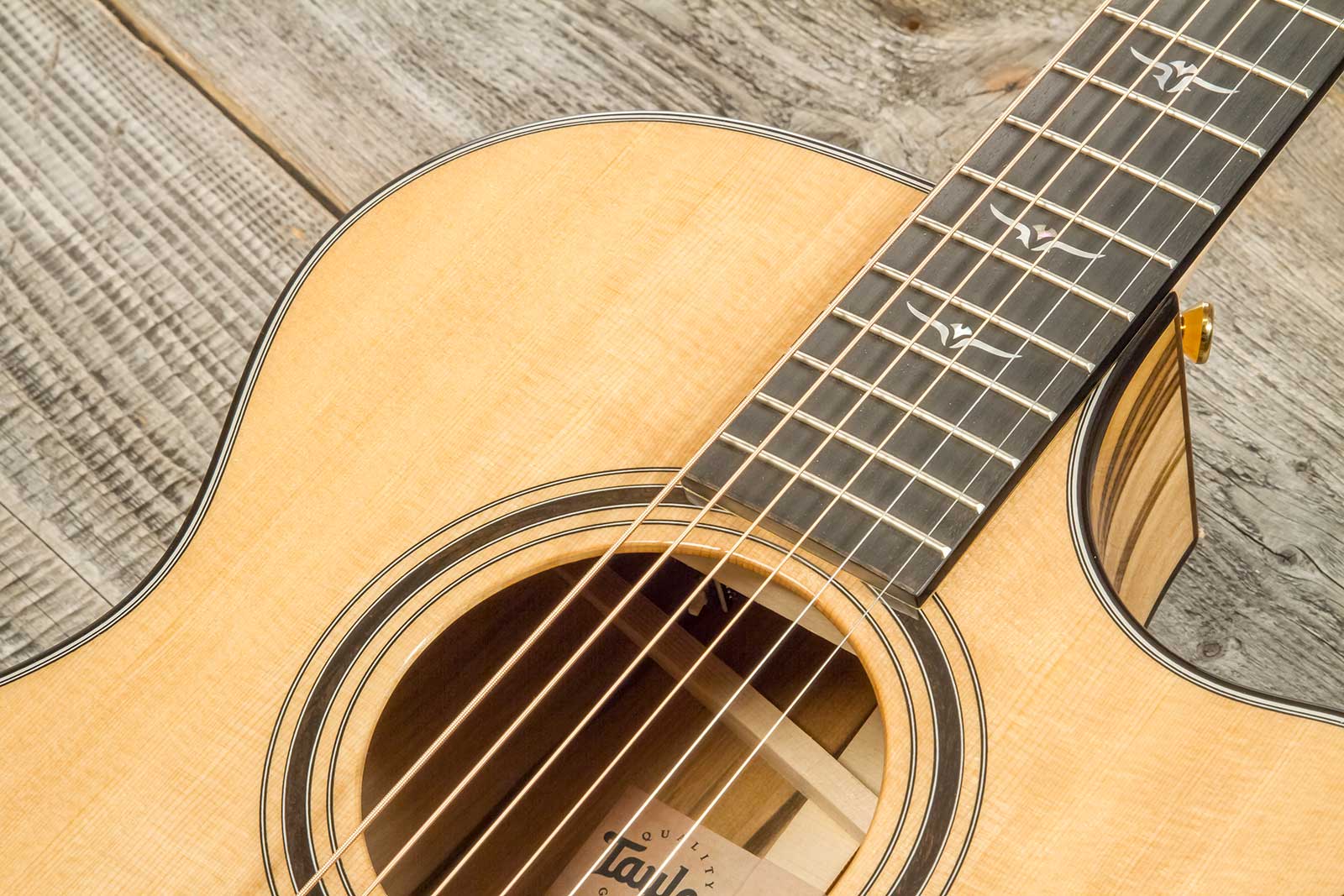 Taylor Custom Gc-e V-class Grand Concert Cw Sitka Torrefie / Blackheart Sassafras  Eb Es2 #1211083110 - Natural - Guitarra folk - Variation 5