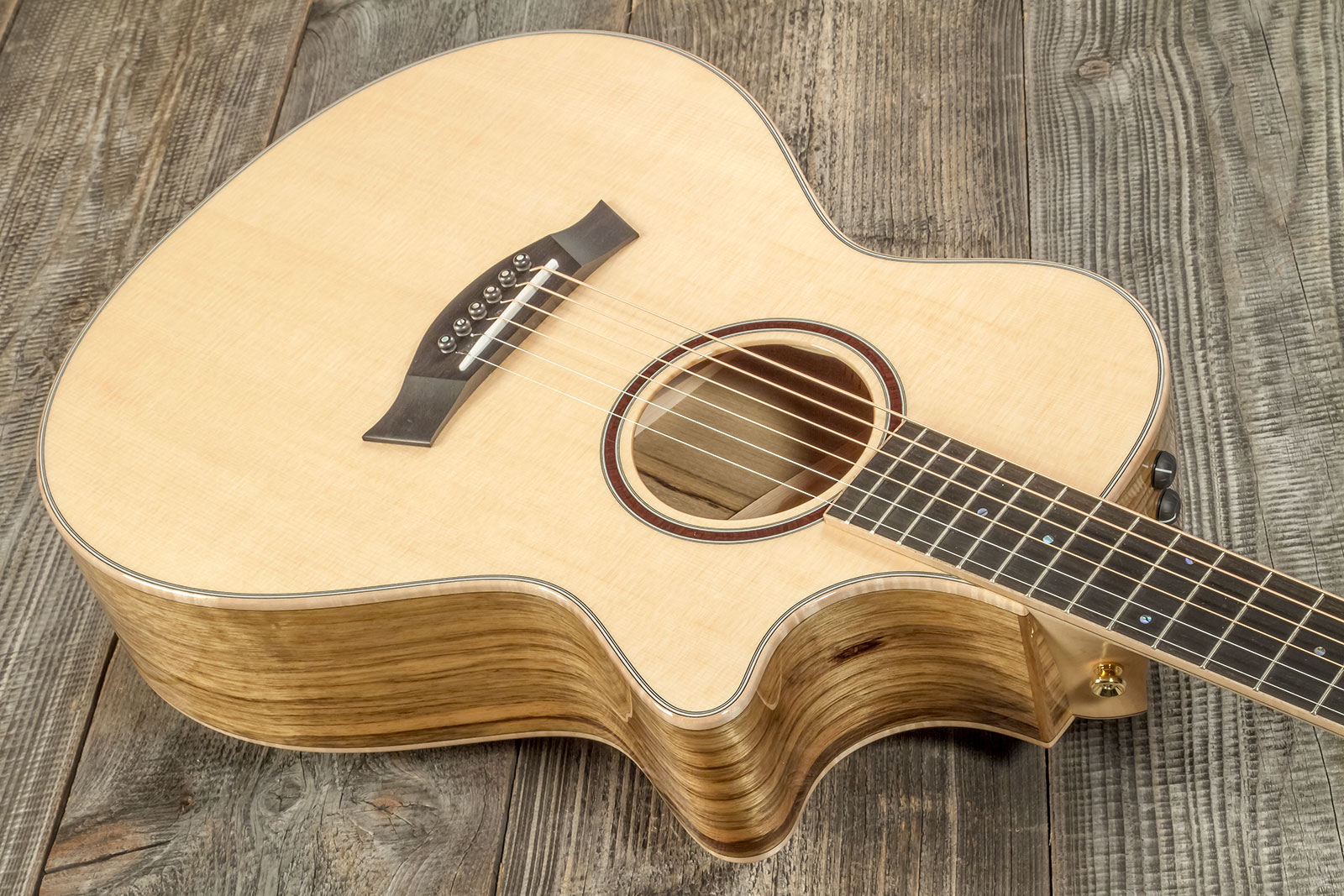 Taylor Custom Shop Gc-e Grand Concert Cw Epicea Black Limba Eb Es2 #1211063097 - Natural - Guitarra folk - Variation 2