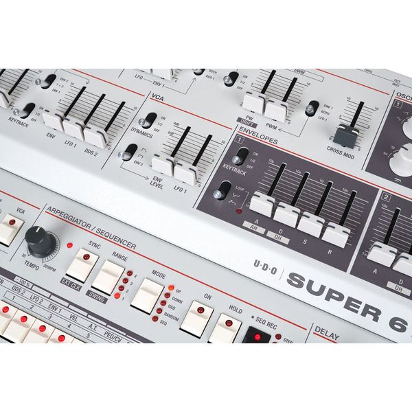 Udo Audio Super 8 Keyboard White - Sintetizador - Variation 6