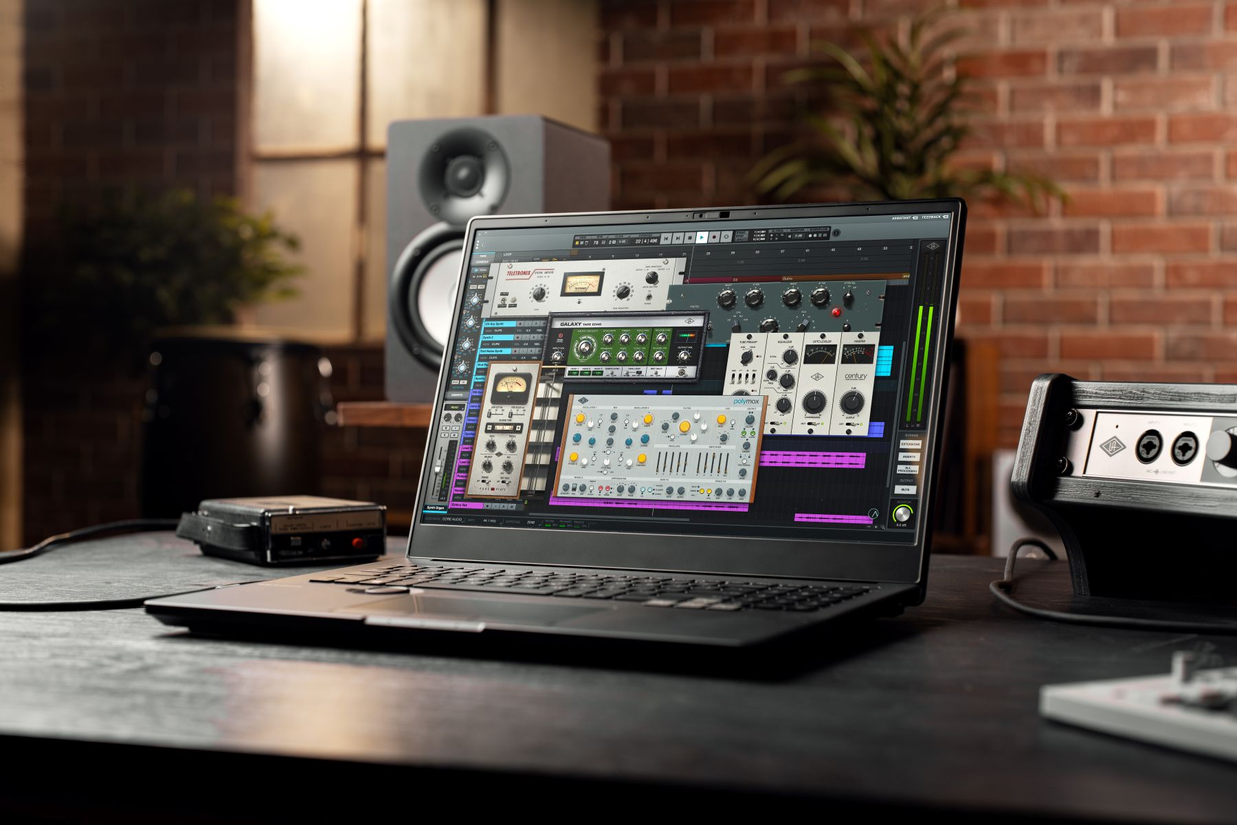 Universal Audio Volt 876 - Interface de audio USB - Variation 4
