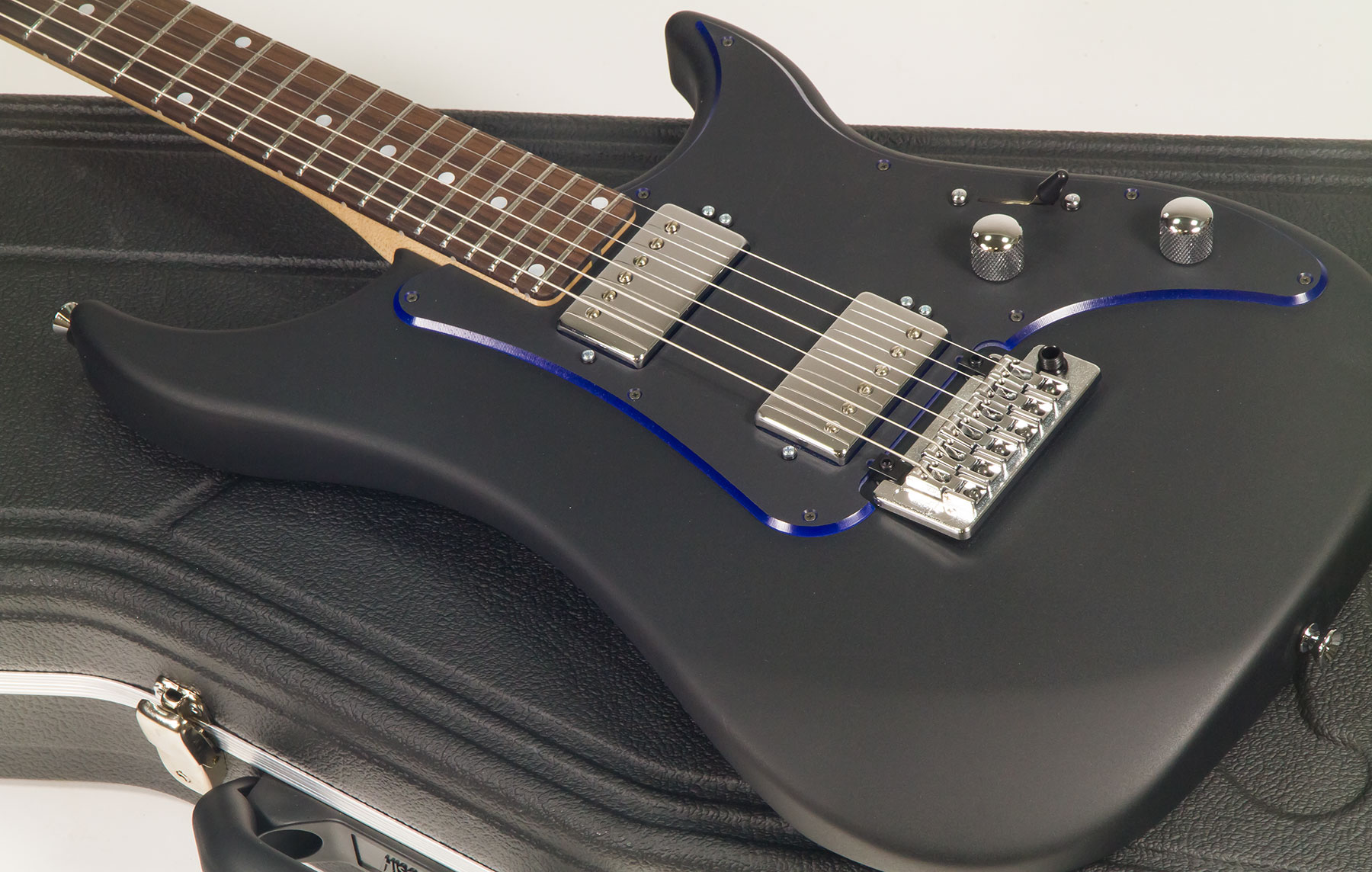 Vigier Excalibur Indus Hh Trem Rw - Textured Black - Guitarra eléctrica de doble corte - Variation 2