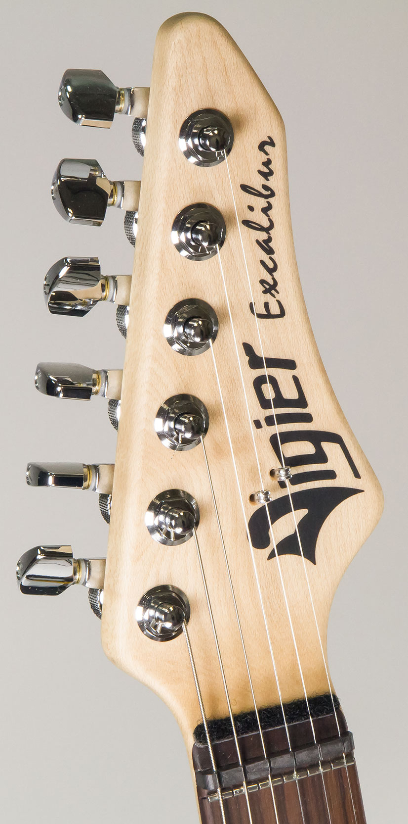 Vigier Excalibur Indus 2h Trem Rw - Textured Black - Guitarra eléctrica con forma de str. - Variation 4