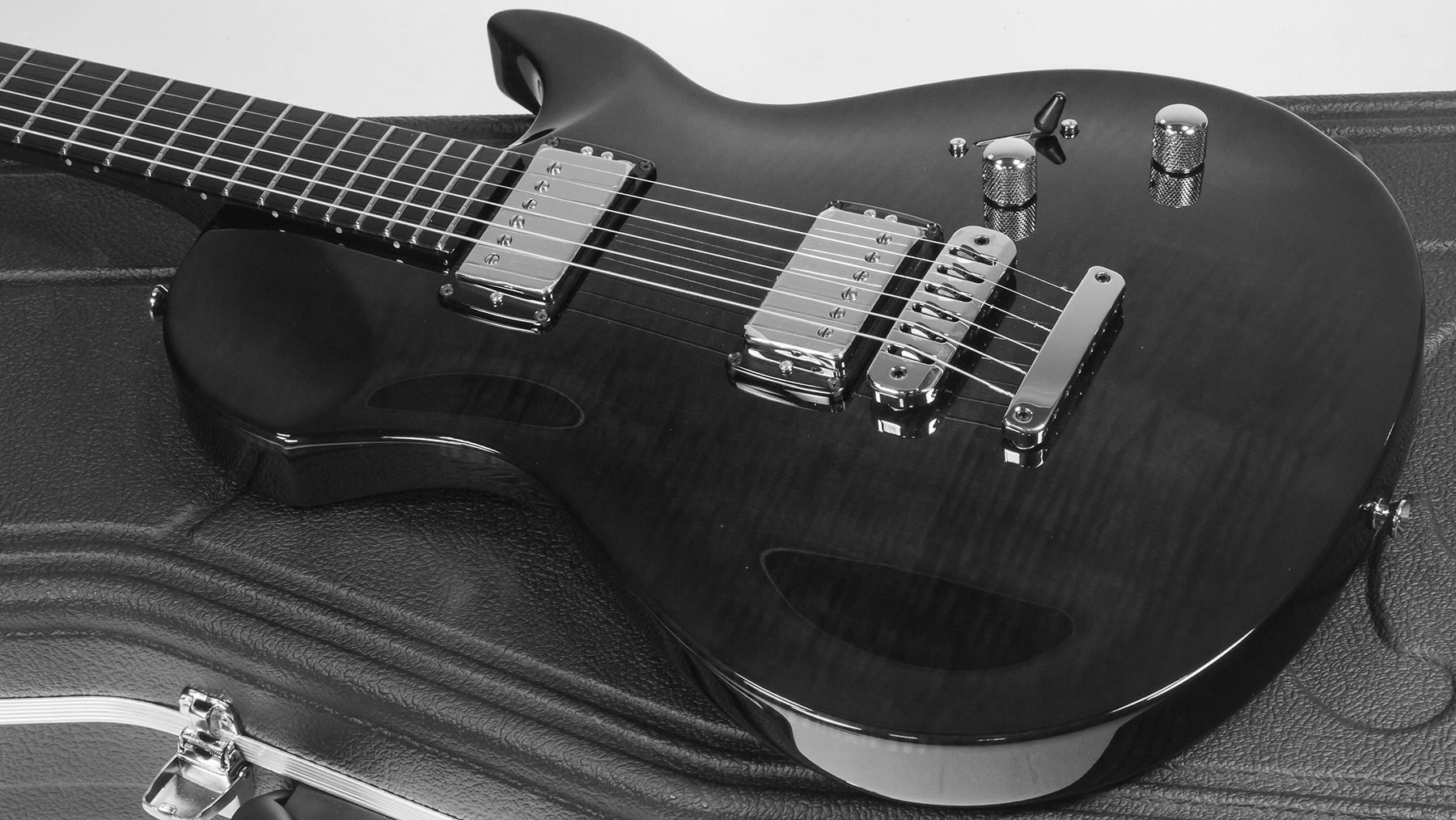 Vigier G.v. Wood Hh Ht Phe - Ebony Fade - Guitarra eléctrica de corte único. - Variation 2