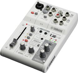 Mesa de mezcla analógica Yamaha AG03MK2 W