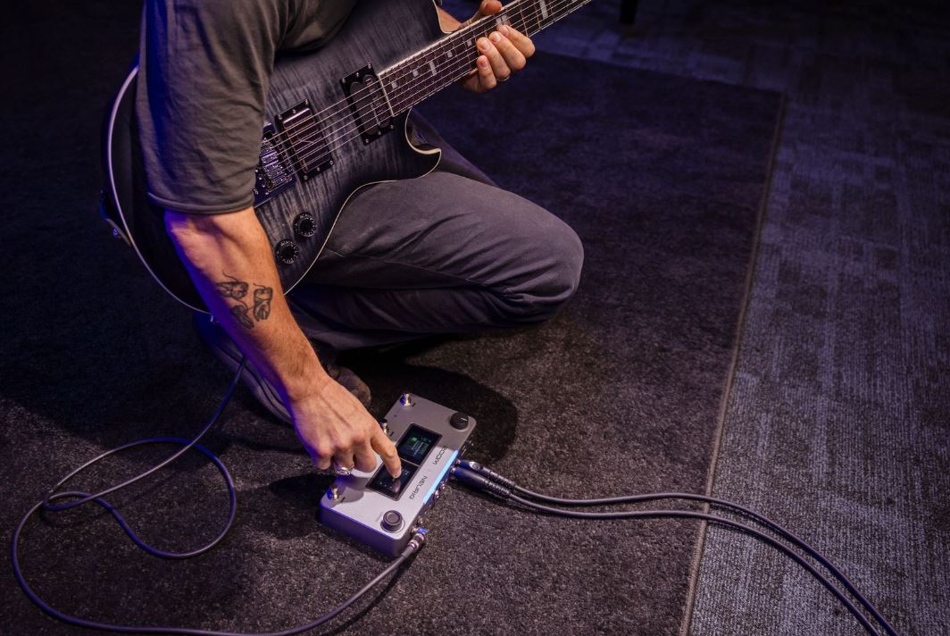 Zoom Neurig - Pedalera multiefectos para guitarra eléctrica - Variation 1